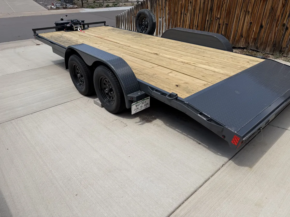 2026 Lamar 18ft Car Hauler — additional view