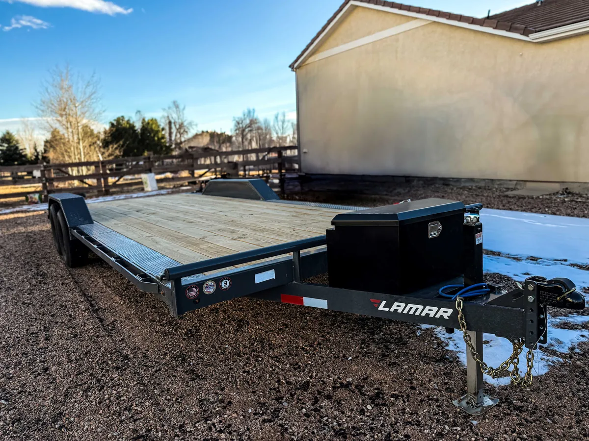 2025 Lamar Flatbed — additional view