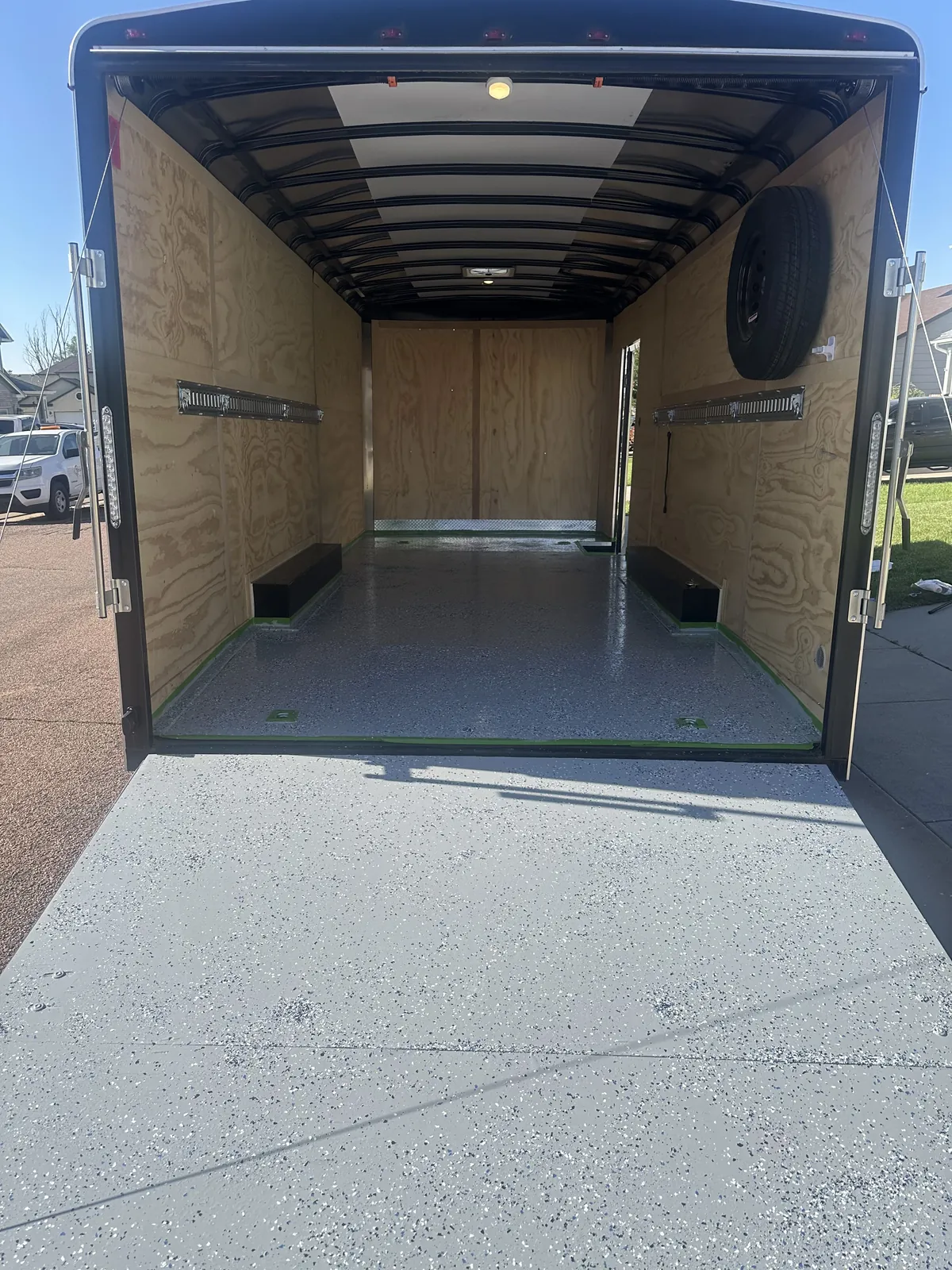 20 Ft Load Runner Enclosed Trailer — additional view
